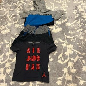 Kids Jordan Tee/ Airwalk Hoodie/ Body Glove Shorts bundle Sz 7